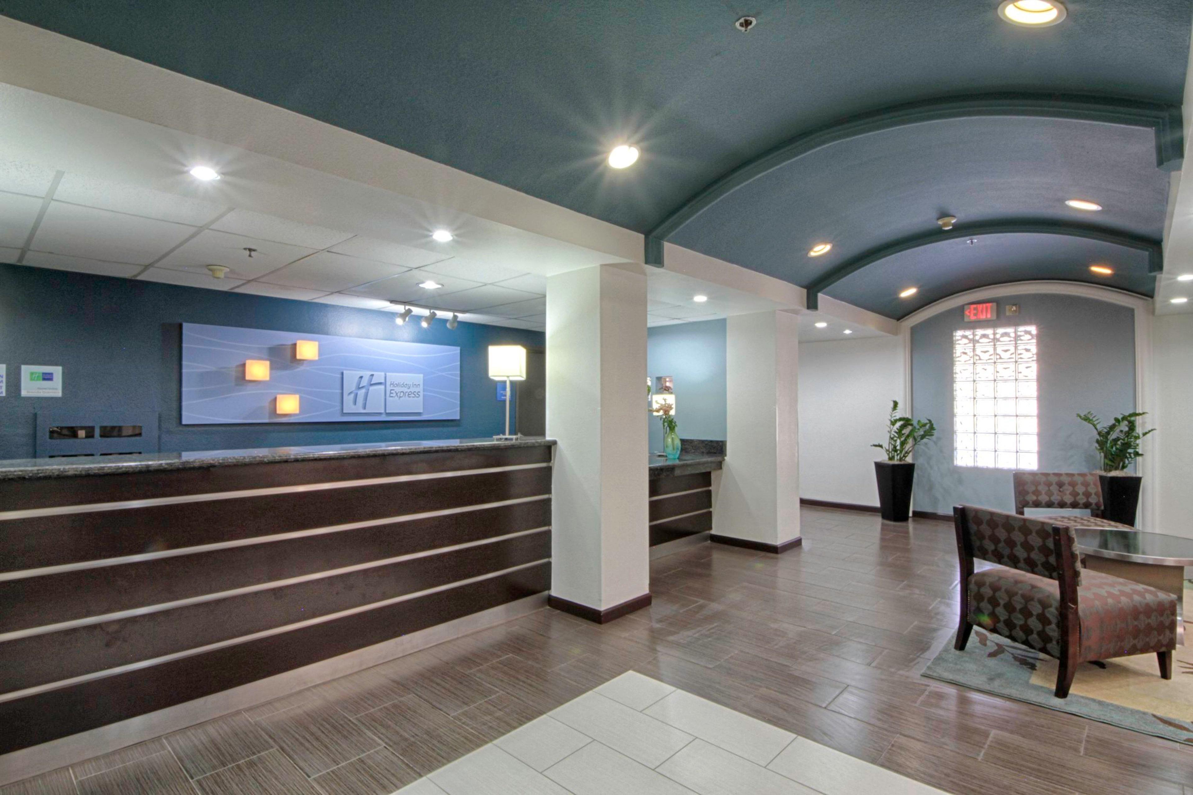 Holiday Inn Express Hotel & Suites Solana Beach-Del Mar By Ihg Exterior foto