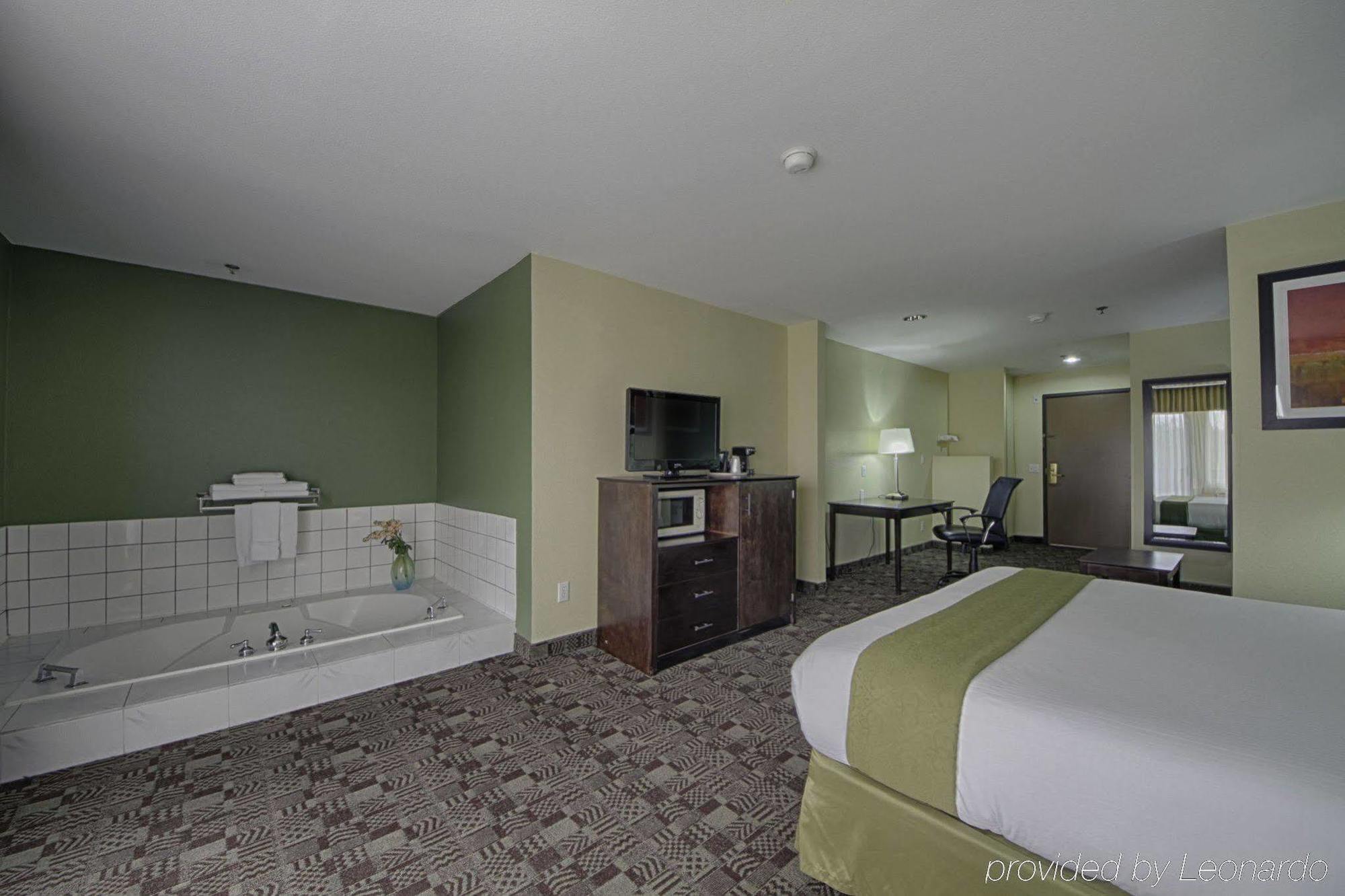 Holiday Inn Express Hotel & Suites Solana Beach-Del Mar By Ihg Exterior foto